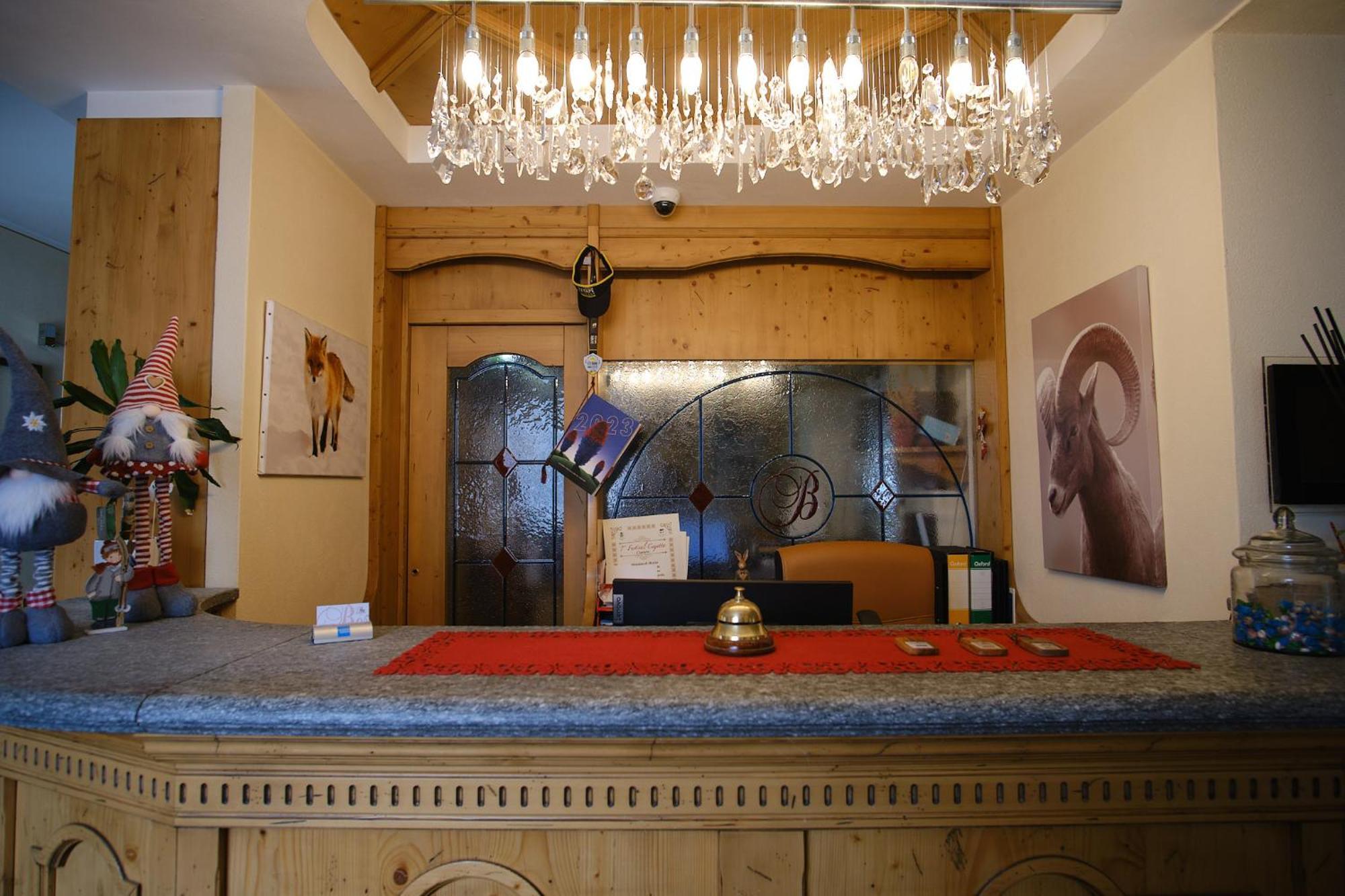 Hotel Bes & Spa Claviere Exterior foto